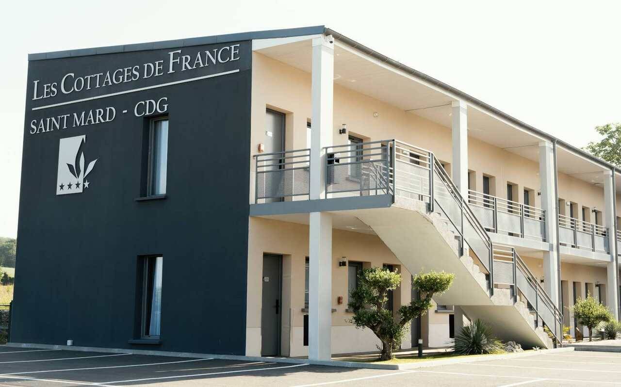 Façade de l'hôtel | Hôtel Les Cottages de France à Saint-Mard